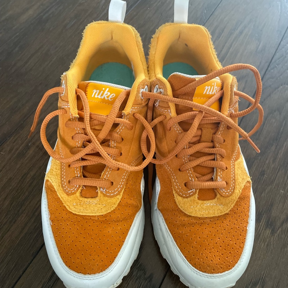 Serena orange Nike air - Womens